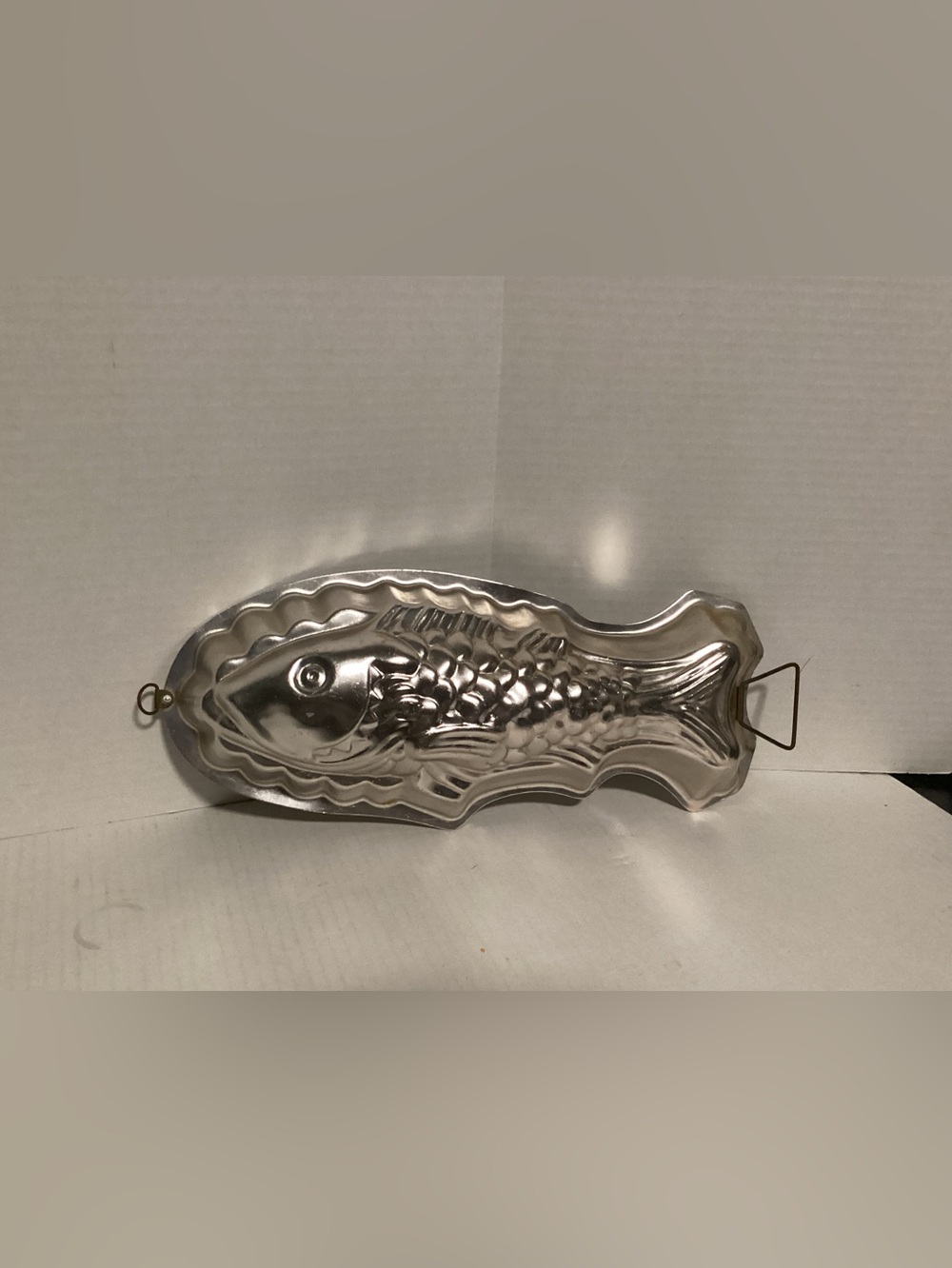 Vintage Fish-Shaped Baking Mold - Silver, Also Hanging Wall Decor